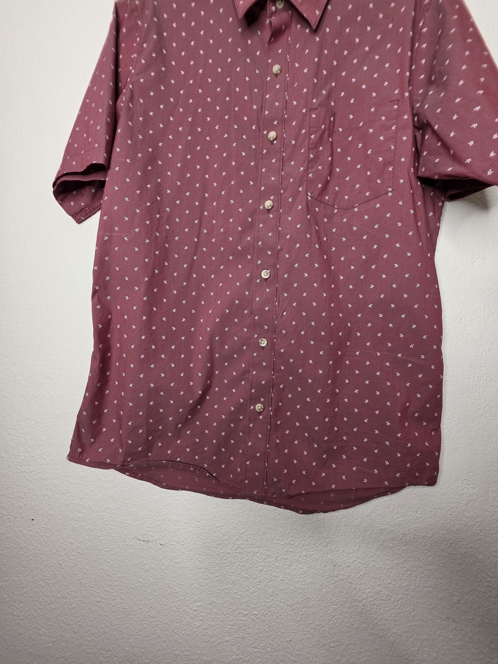 TravisMathew Mens Size M Burgundy Geometric Short Sleeve Button Up Shirt - Picture 7 of 14